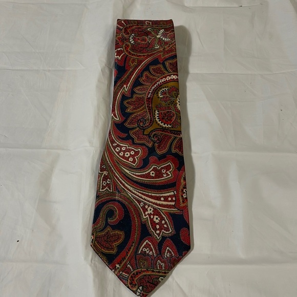 alexander lloyd Other - Alexander Lloyd men’s paisley tie in red, blue and gold… 3.5 “ L by 62 like new